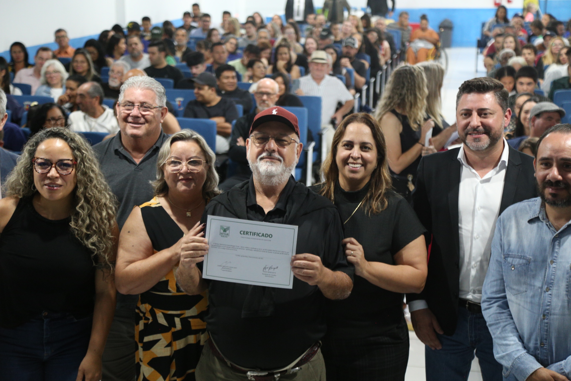 Câmara de Pontal do Paraná celebra entrega de 230 certificados de qualificação profissional