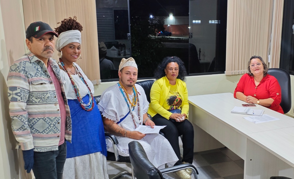 Presidente Elinete recebe representantes do Conselho da Igualdade Racial para discutir criação da Semana Municipal da Educação Antirracista