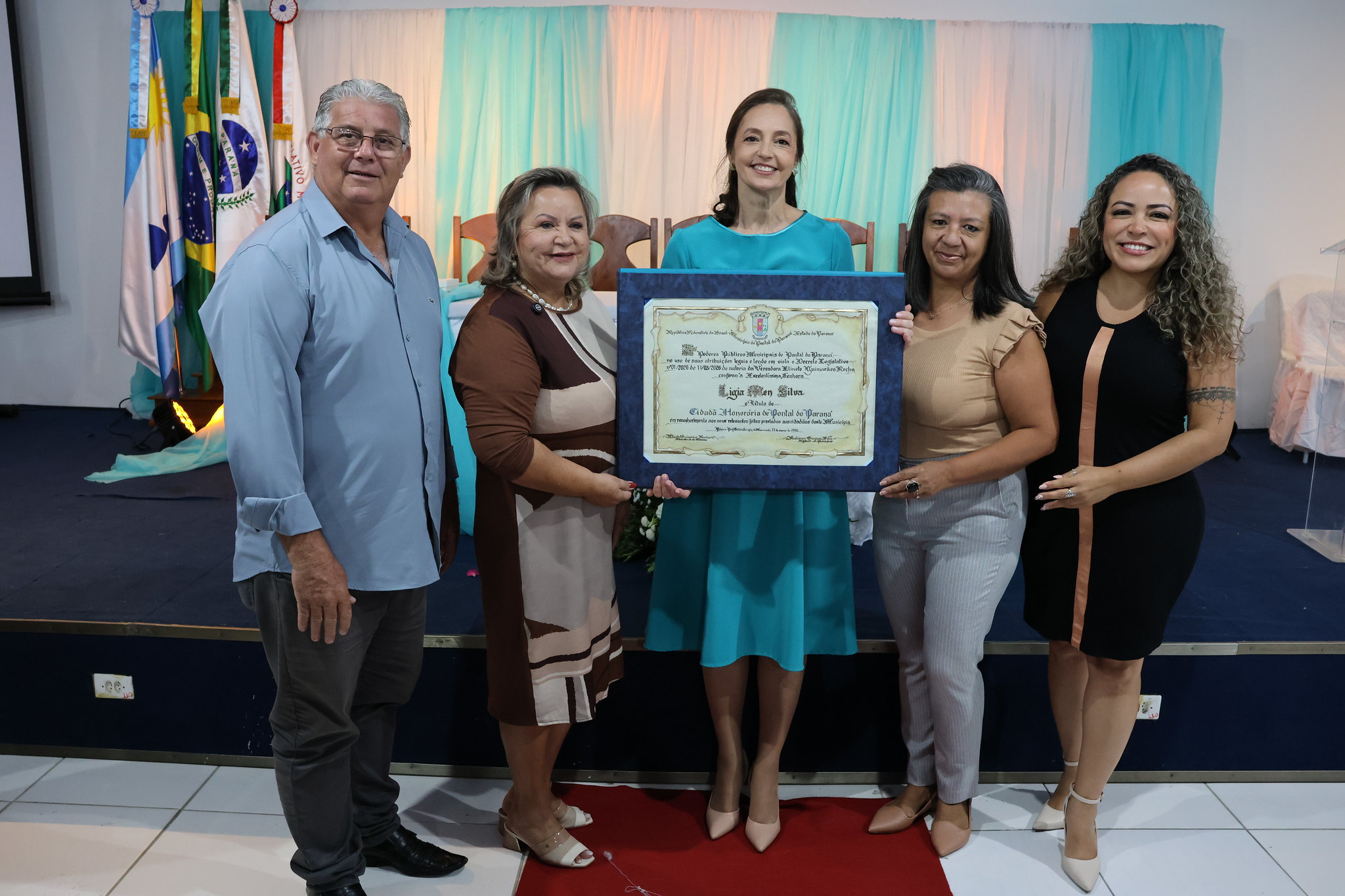 Câmara de Pontal do Paraná homenageia maestrina Ligia Men Silva com Título de Cidadã Honorária