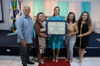 Câmara de Pontal do Paraná homenageia maestrina Ligia Men Silva com Título de Cidadã Honorária