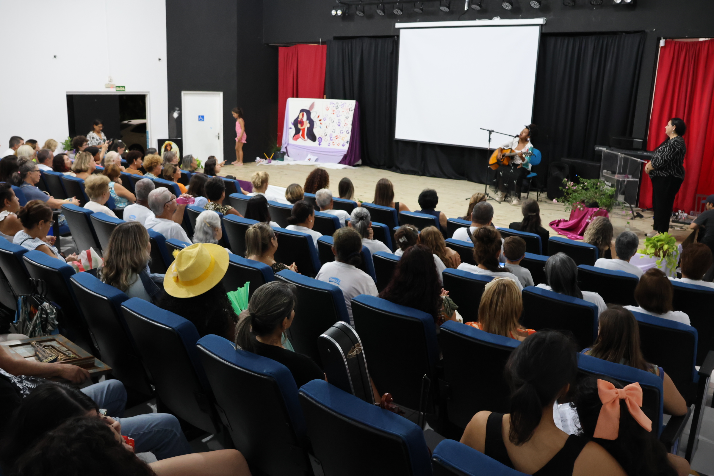 Câmara de Pontal do Paraná participa do Sarau Maré Feminina e reforça protagonismo das mulheres